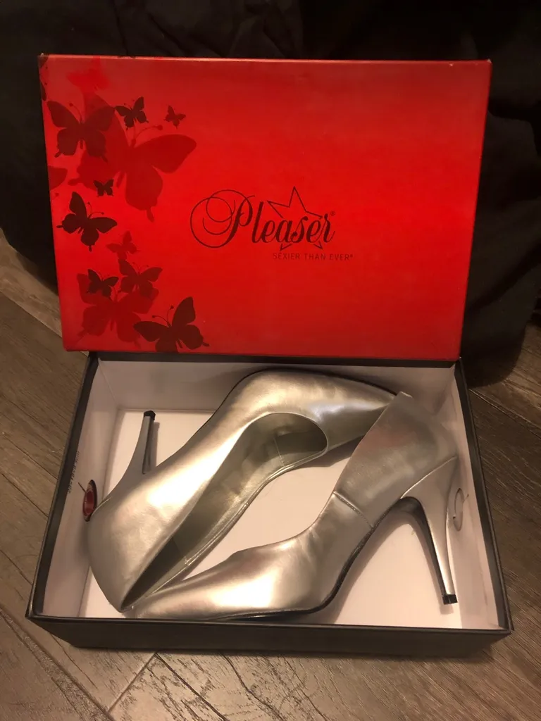 PLEASER Vanity-420 Heels in Silver Size 9 photo 1