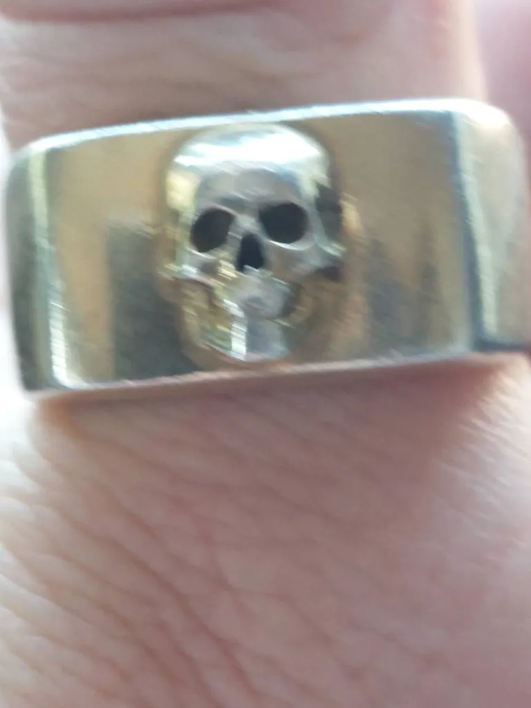 Gold Ring Size 10 photo 1