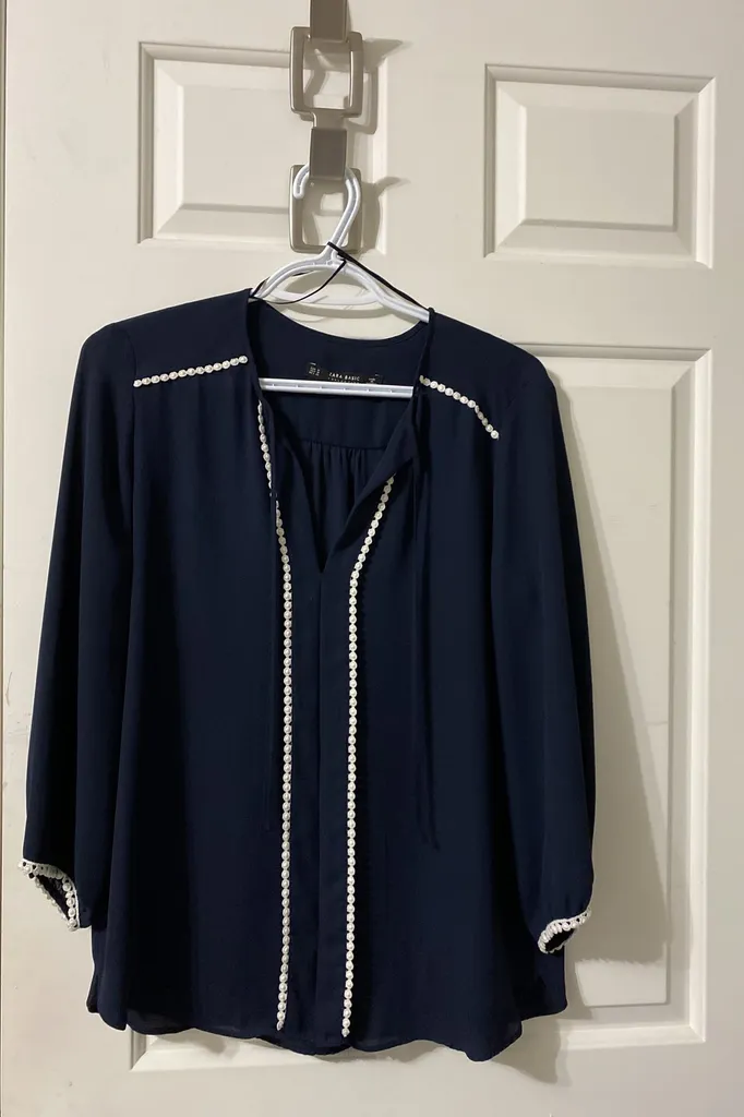 Zara blouse photo 1