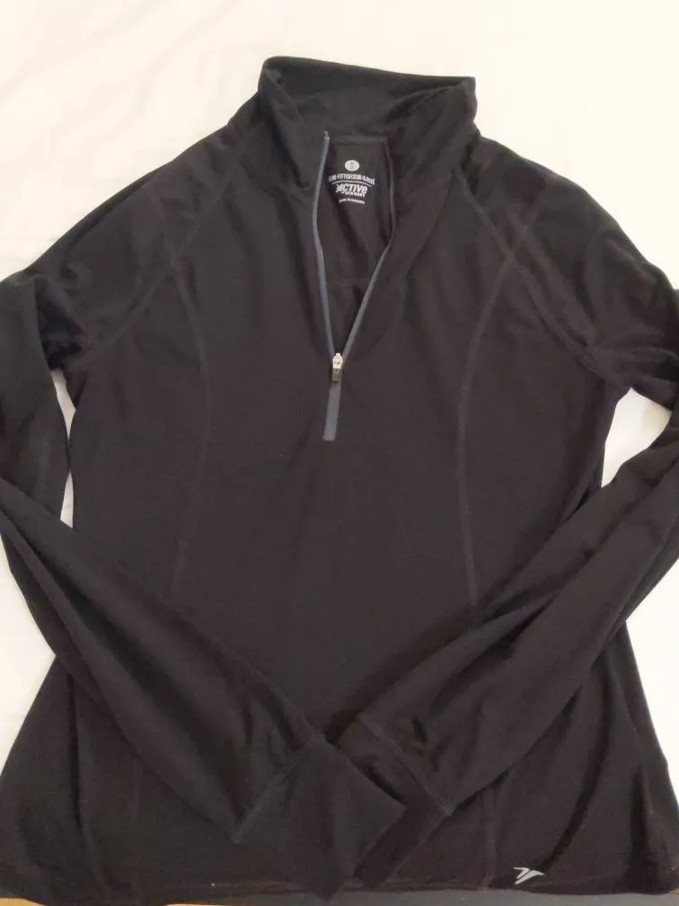 Old Navy Active Running 1/4 Zip - Size M photo 1