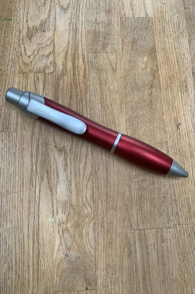 Oversize pen photo 1