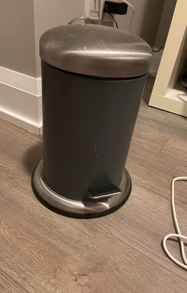 Small Size IKEA Trash Bin photo 1