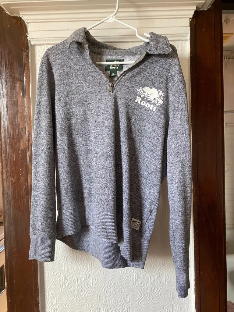 roots pullover size L photo 1