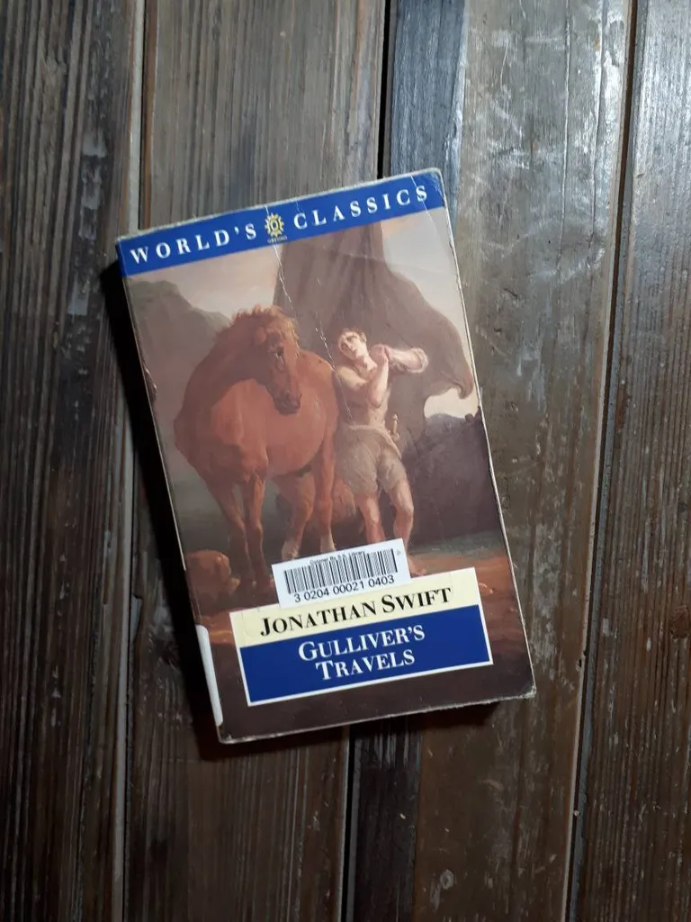 Gulliver's Travels by Jonathan Swift photo 1