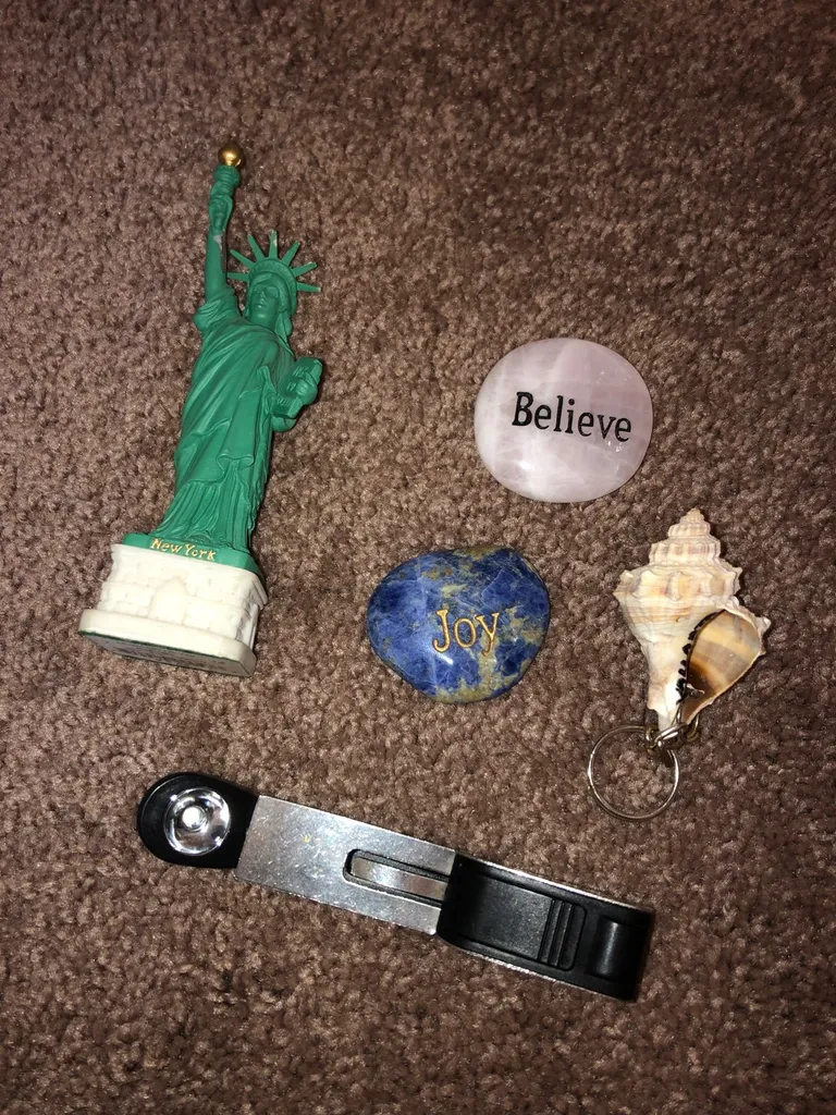 🆓 Trinkets photo 1