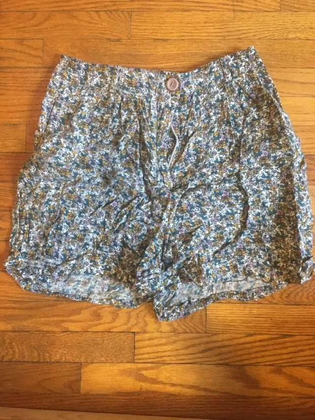 AA Small High Waisted Shirts photo 1