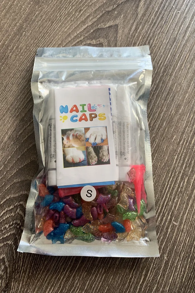 Nail Caps For Cats photo 1