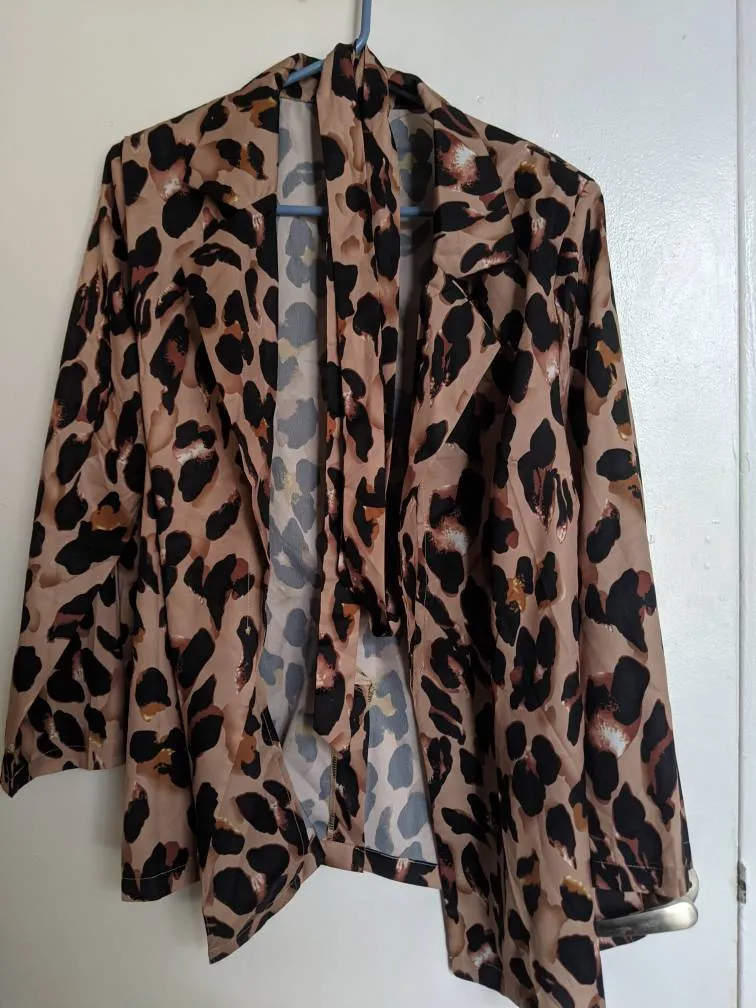 PLUS SIZE Leopard print two-piece photo 1