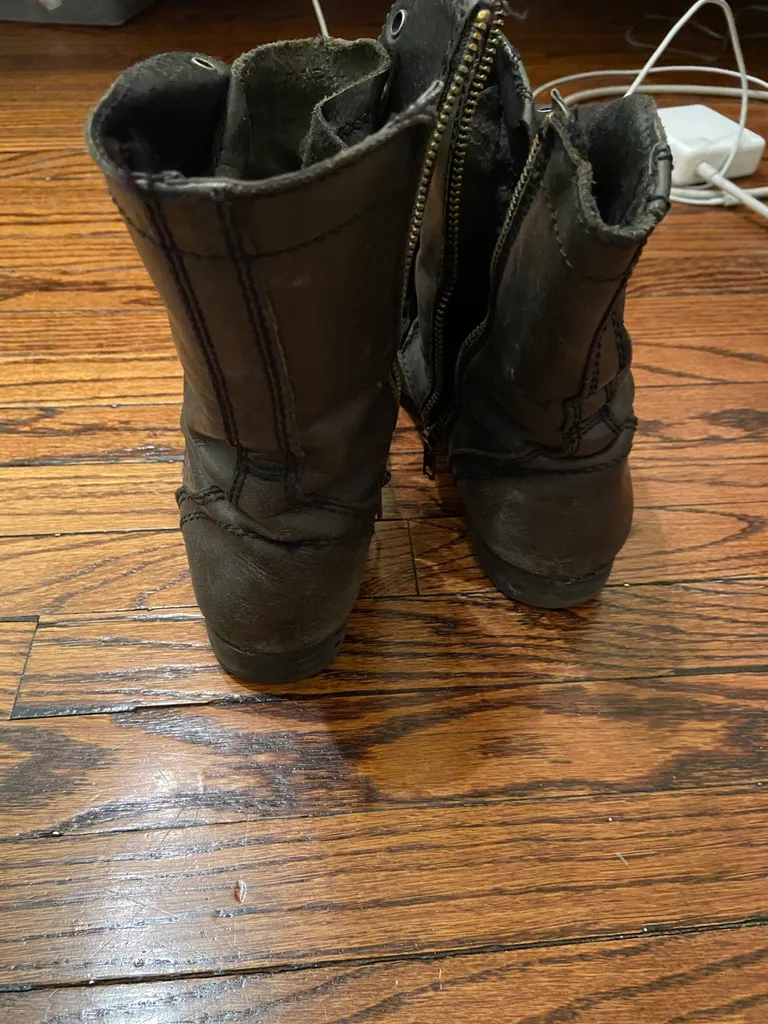 Steve Madden combat Boots Size 6 photo 1