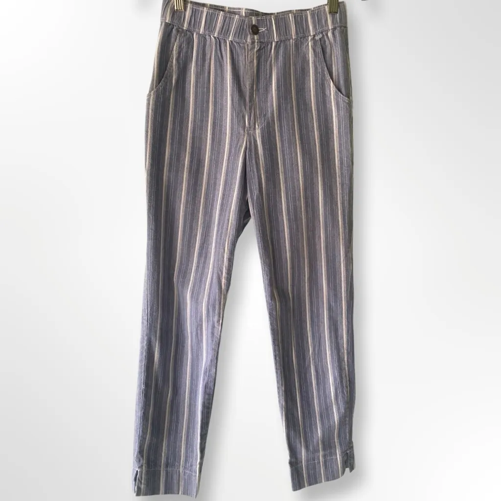 Hollister Pants photo 1