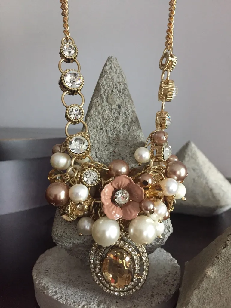 Flower Necklace photo 1