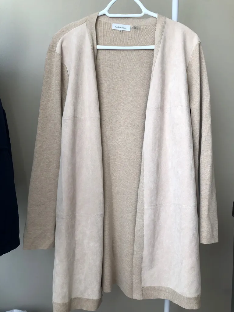 Calvin Klein Nude Pull Over photo 1