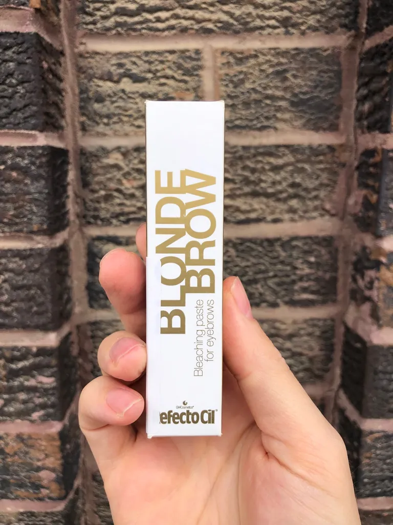 BN blonde brow bleaching paste photo 1