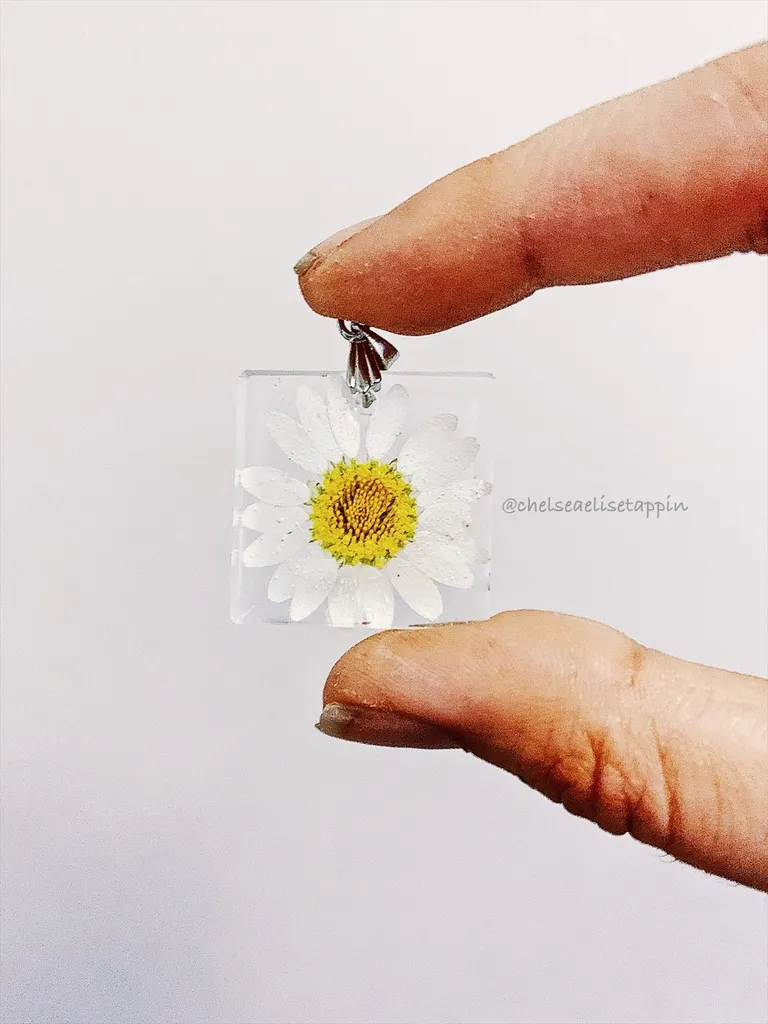 💛 Daisy Pendant 💛 photo 1