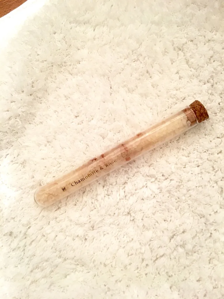 Bath Salt - Chamomile & Rose photo 1