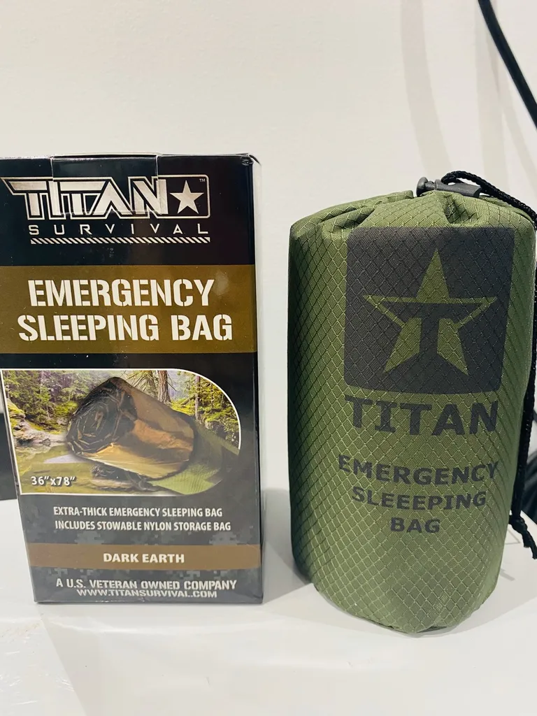 🔥Titan Emergency Sleeping Bag ⛈ photo 1