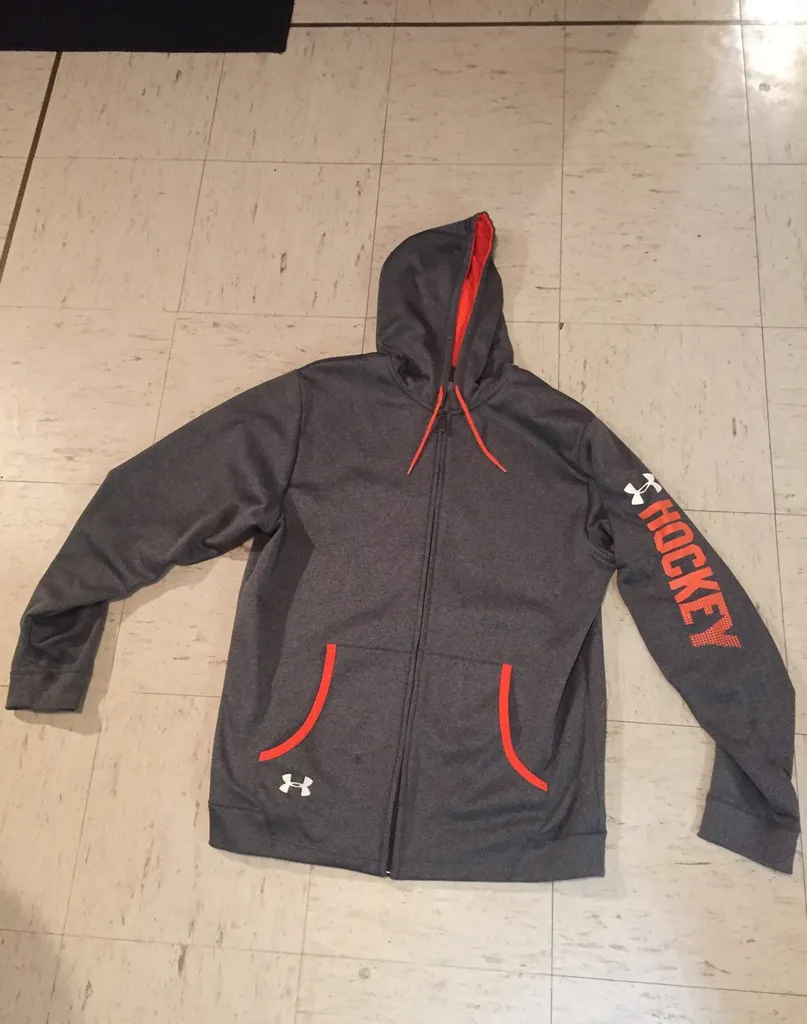 Men’s Large UnderArmour Hockey Zipup Hoodie photo 1