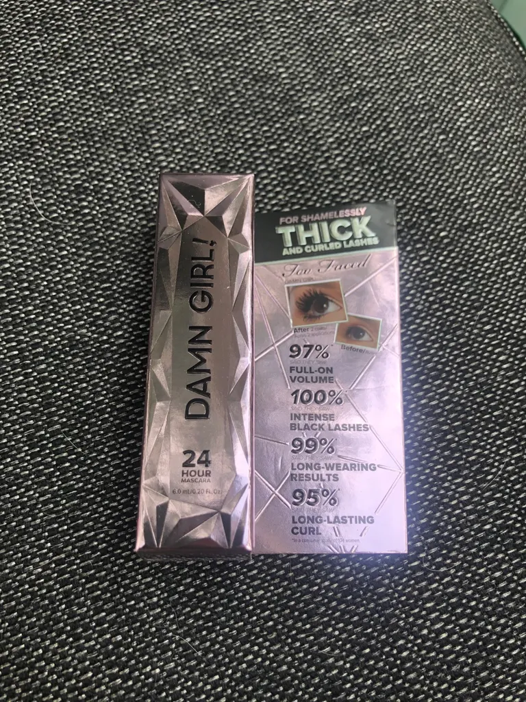 Mascara photo 1
