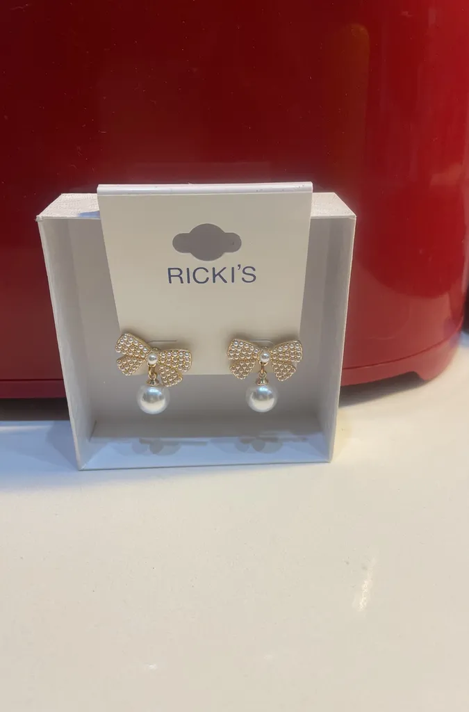 BNIB Earrings photo 1