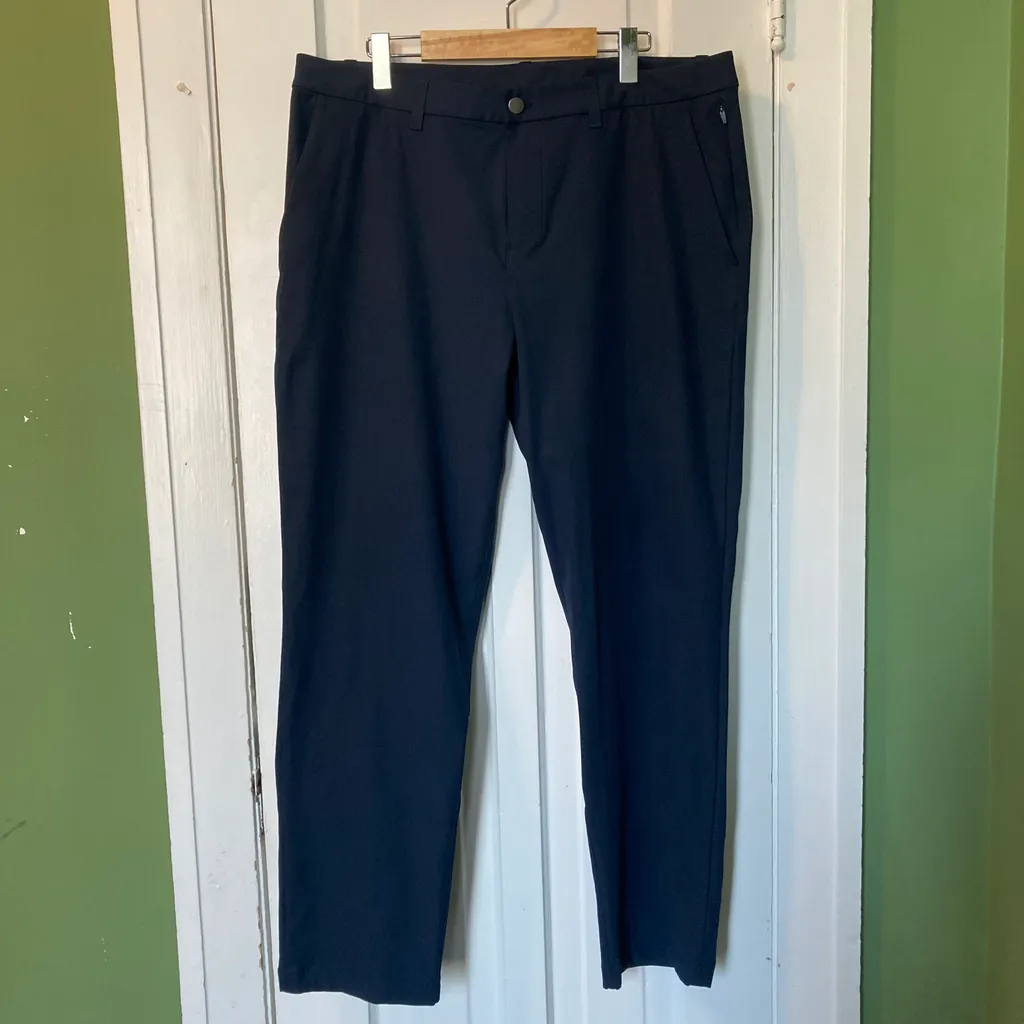 Mens Lululemon navy blue trouser pants size 36 photo 1