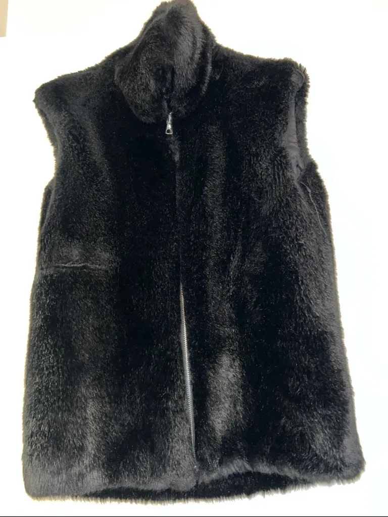 Zara long fur vest photo 1