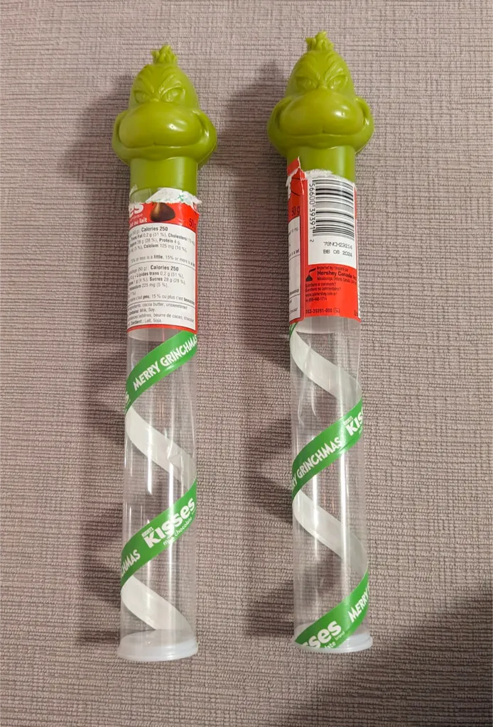 Hershey's Merry Grinchmas Kisses Tubes photo 1