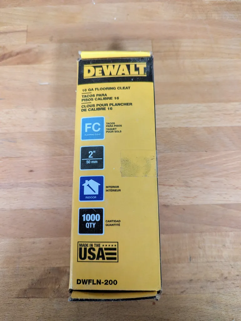 DEWALT 16-Gauge 2-inch Steel Flooring Cleats (1,000-Pack) photo 1