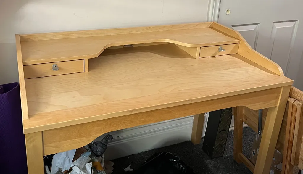 IKEA GUSTAV Desk photo 1