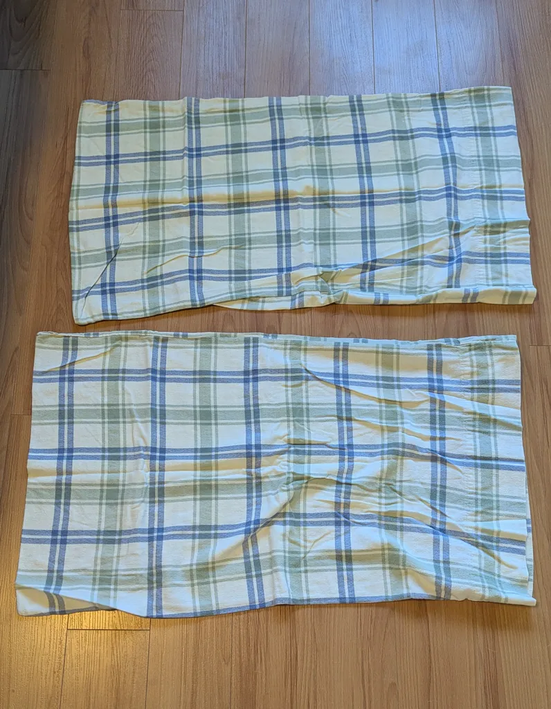Plaid Pillowcases (Set of 2) photo 1