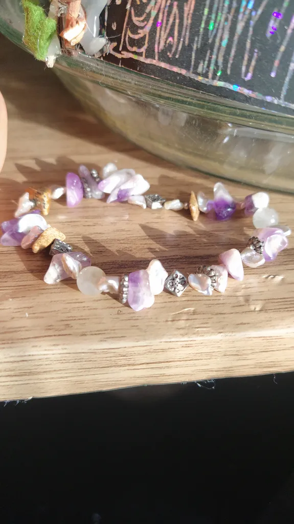 Stretchy gemstone bracelet photo 1