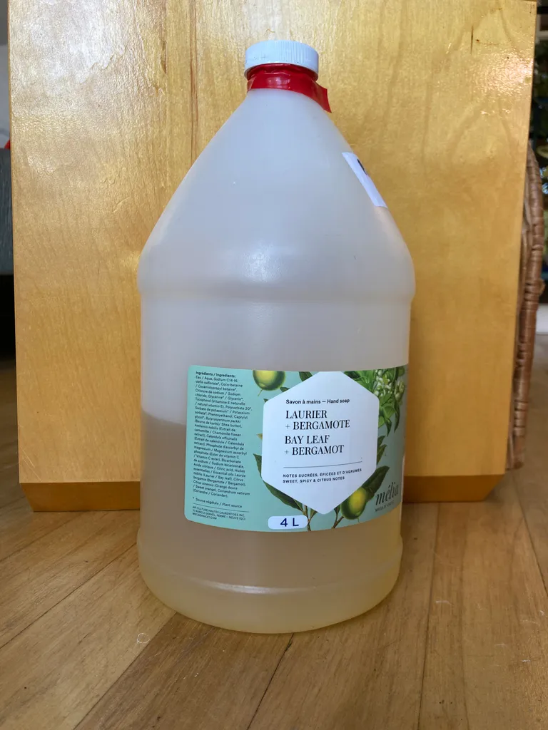 Miel d’anicet Hand soap photo 1