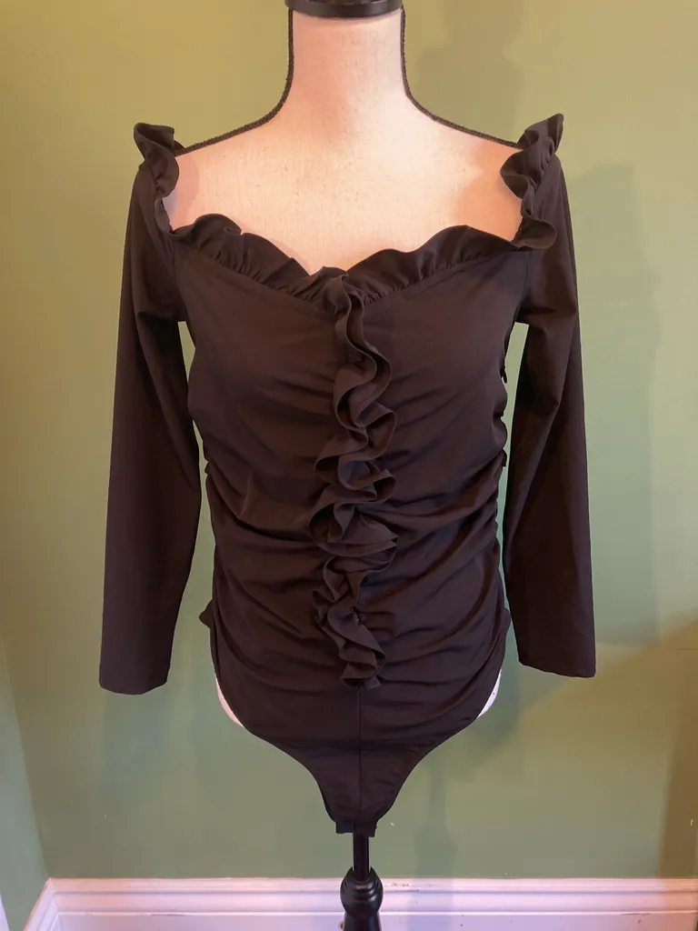 XL ZARA RUFFLE BODY SUIT  photo 1