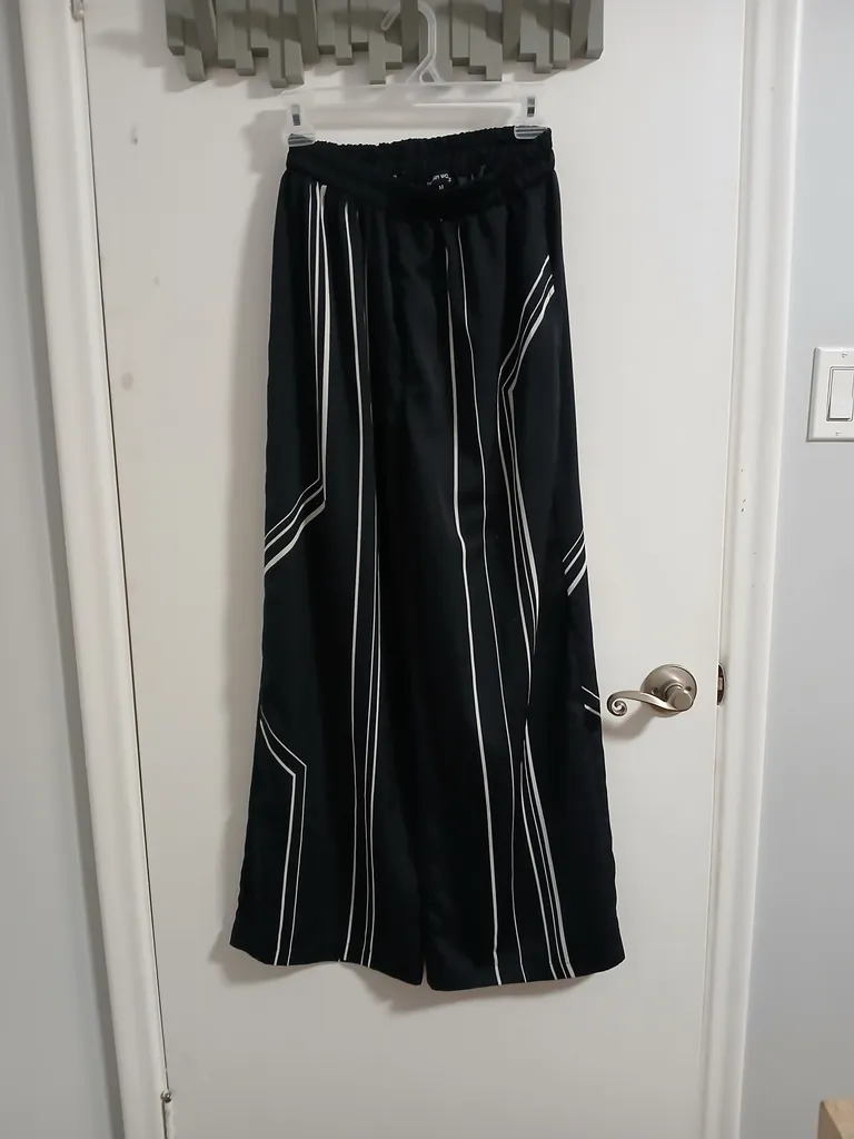 Flare pants size M/L photo 1