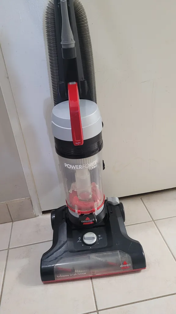Bissell vacuum CLEAN photo 1