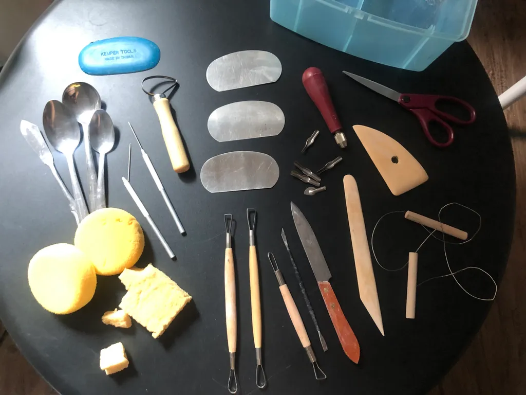Pottery/Sculpting Tools in Box photo 1