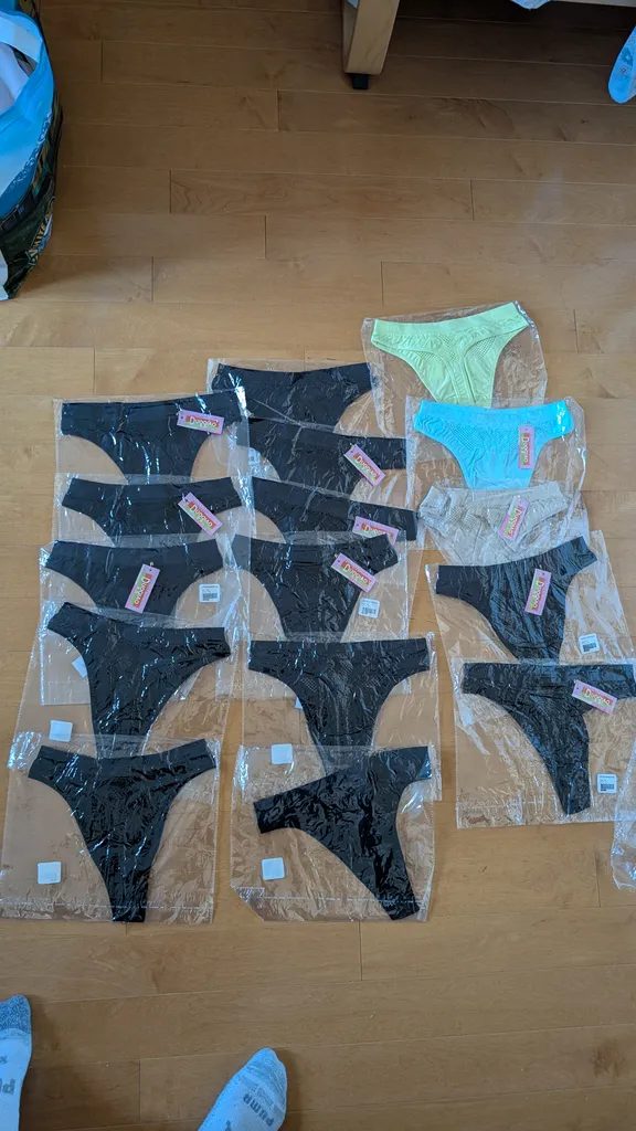 BNWT size X's/s cotton women's underwear photo 1