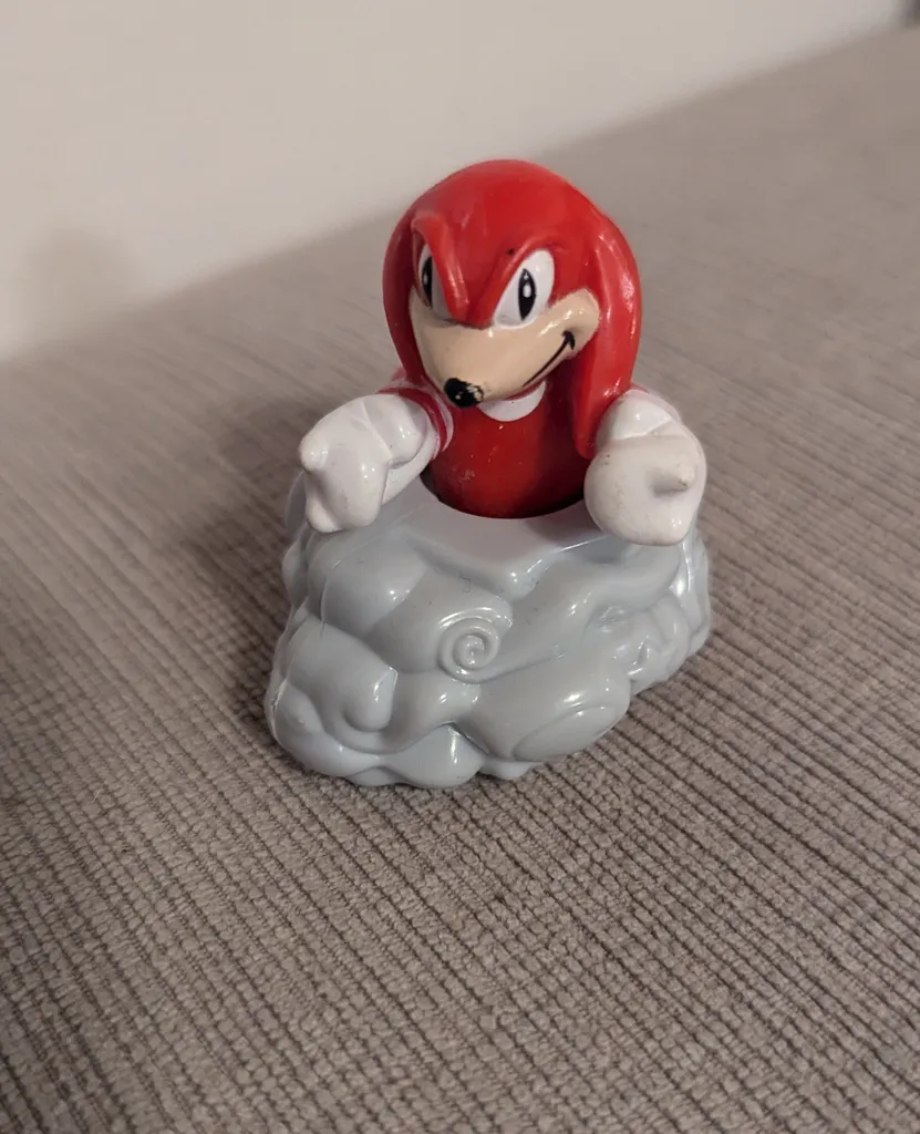 Knuckles the Echidna McDonald's Happy Meal Toy photo 1