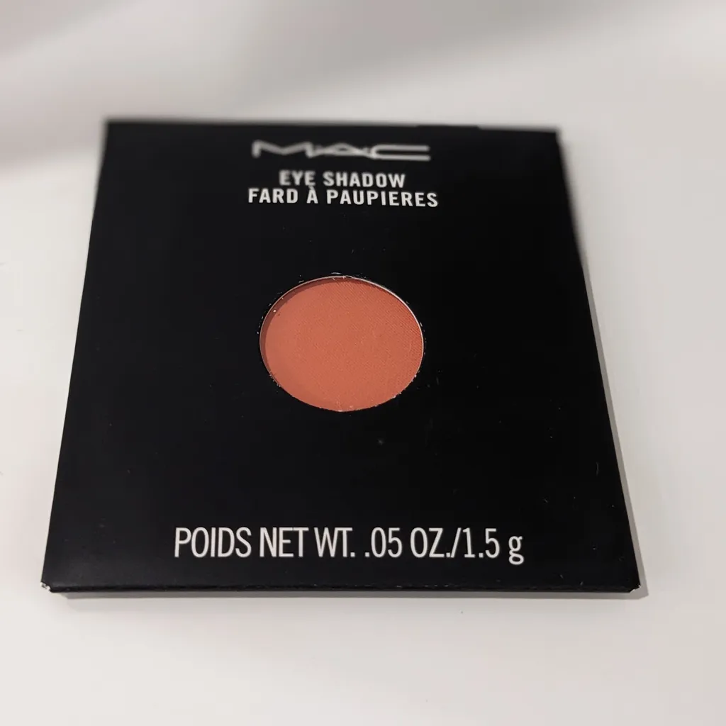 MAC PINK color Eye Shadow  photo 1