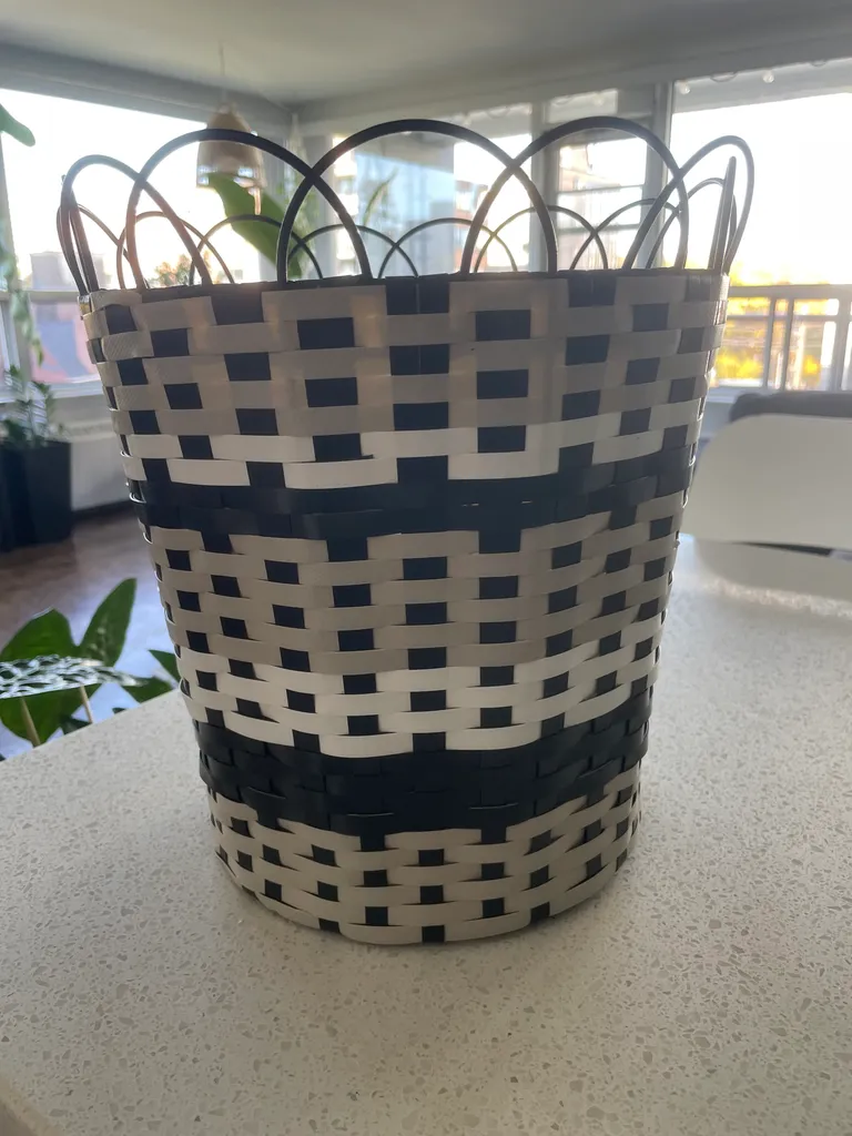 Large wicker planter  photo 1