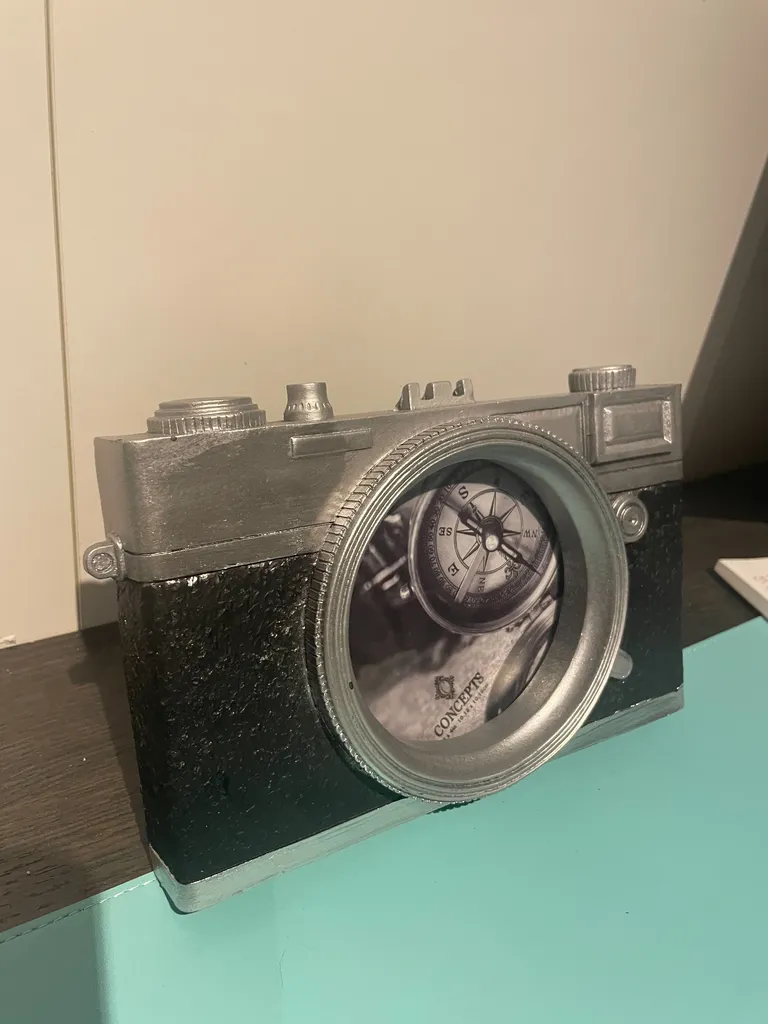 Camera picture frame photo 1