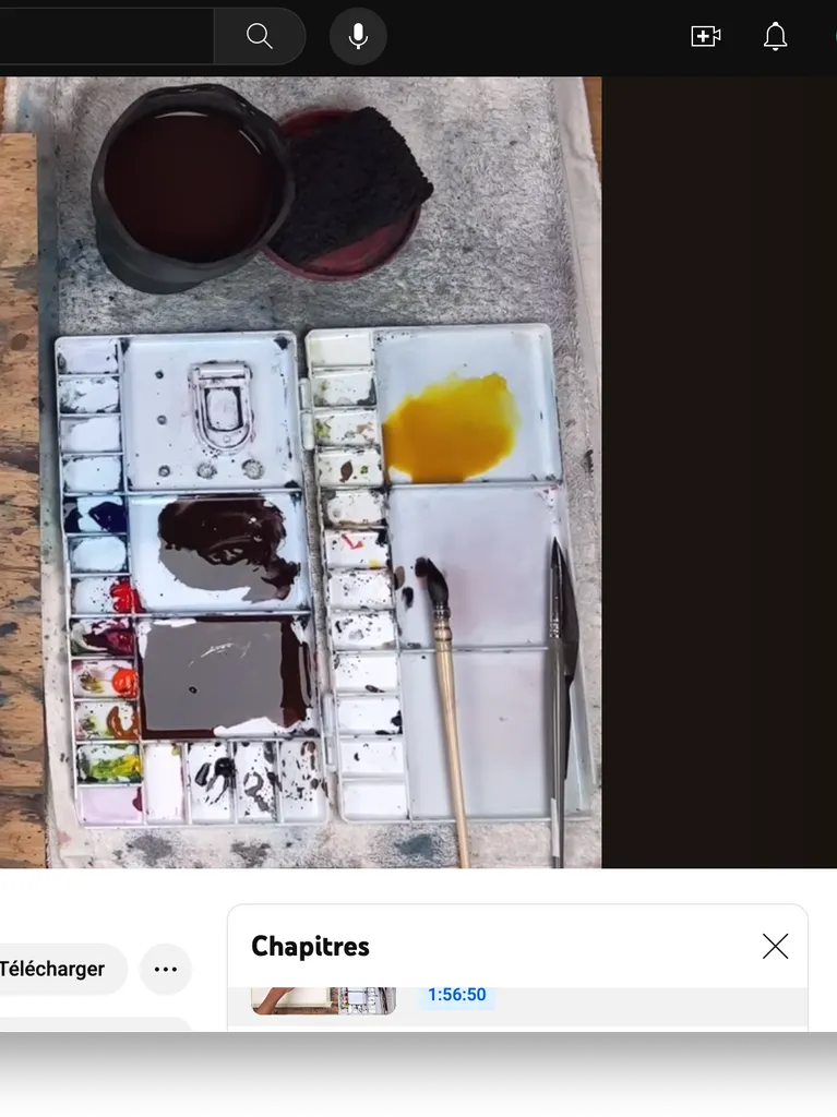 empty plastic watercolor palette photo 1