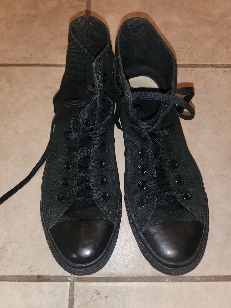 Men's high top converse size 10 photo 1