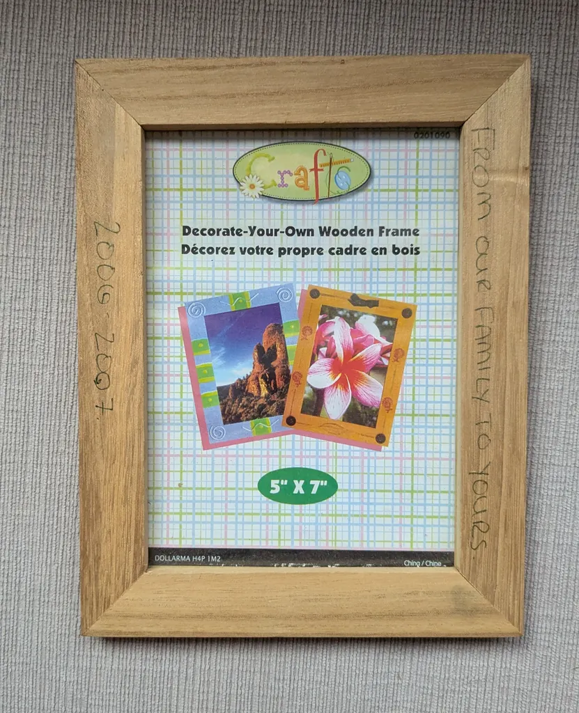 Crafts Decorate-Your-Own Wooden Frame 5" x 7"  Selling a Crafts  photo 1