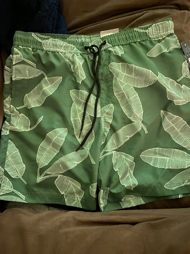 NWT Men’s Medium Swim Trunks photo 1
