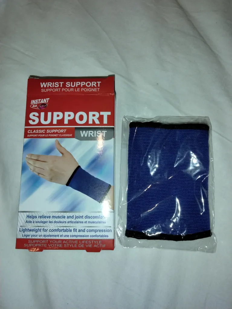 Wrist support band photo 1