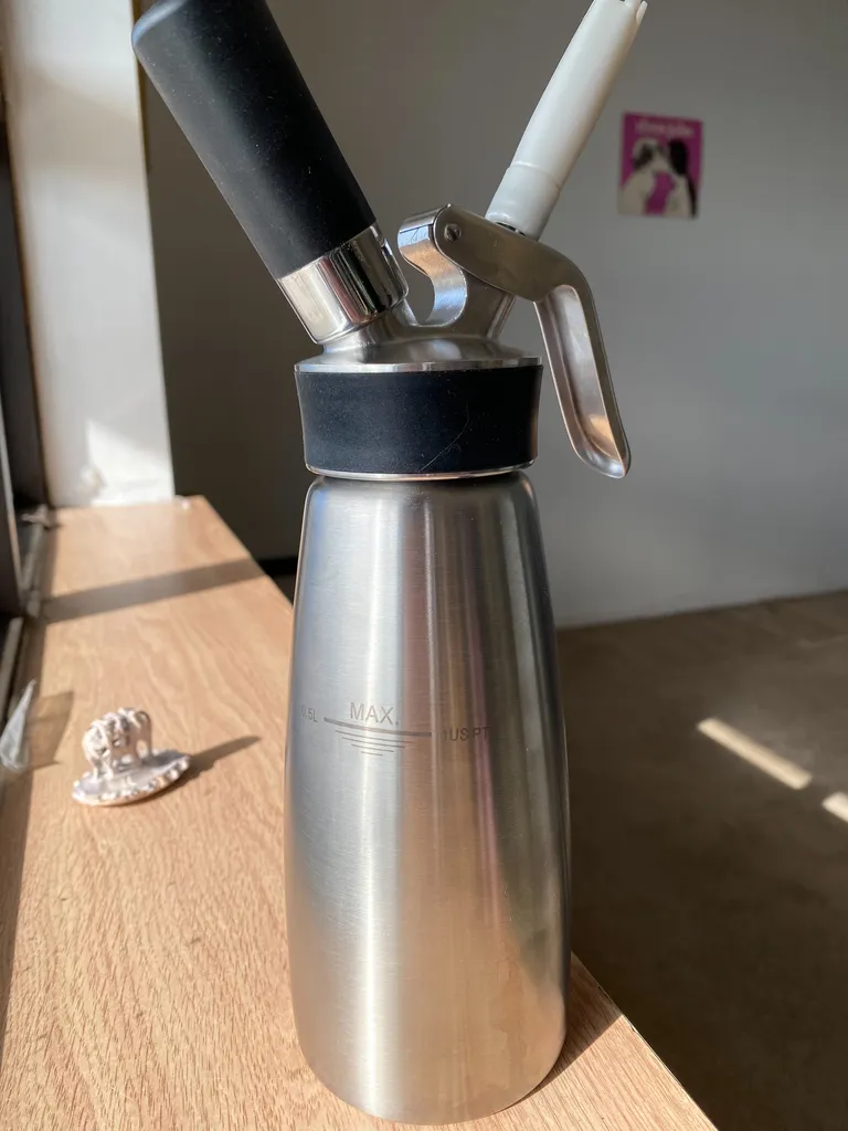 Whipped Cream iSi dispenser 0.5 L photo 1