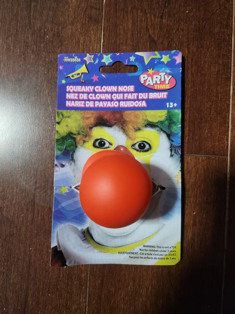 Squeaky Halloween Clown Nose BNIP photo 1