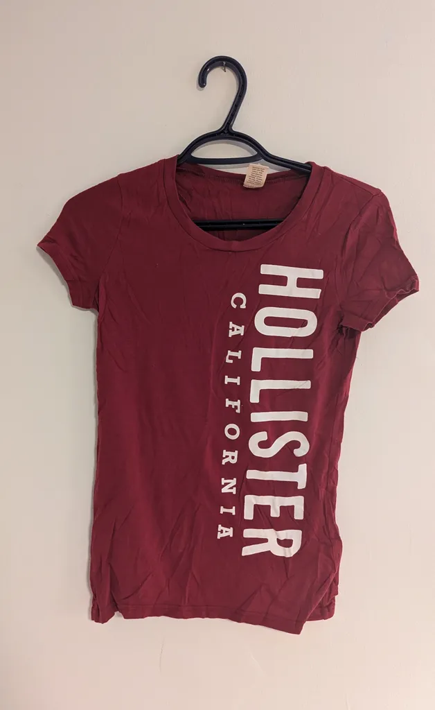 Hollister Red T-Shirt - Women's Size Medium photo 1