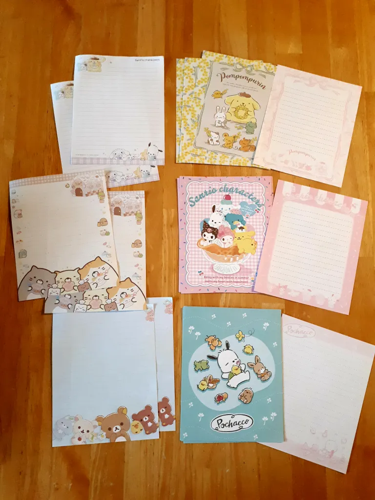 Sanrio Stationery: 6 designs, 33 sheets photo 1