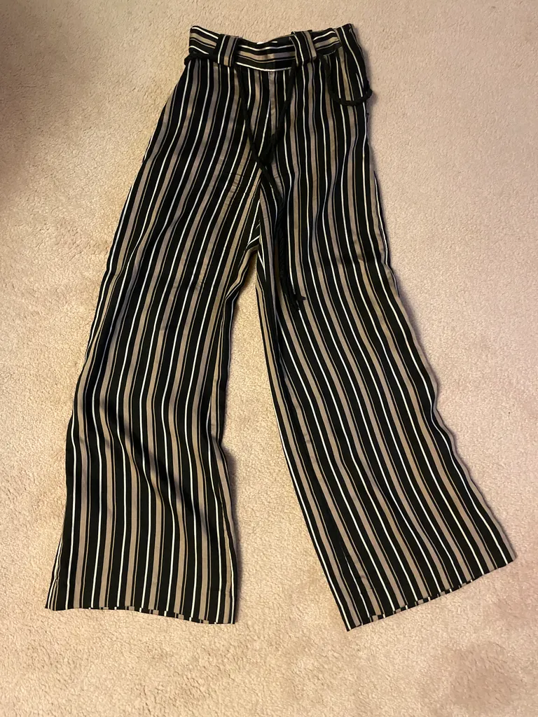 Wide bottom pants  photo 1